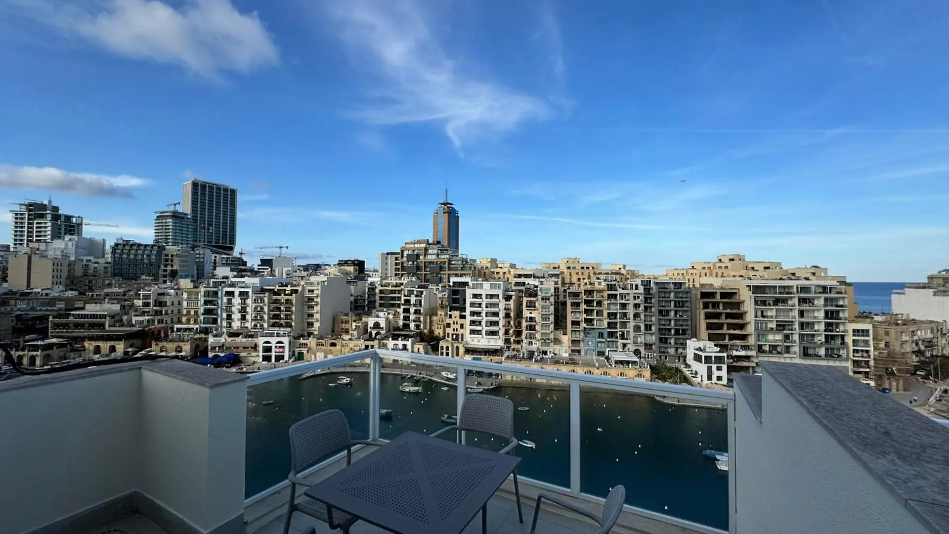 Giuliani Seafront Penthouse 16 Apartment Saint Julian's
